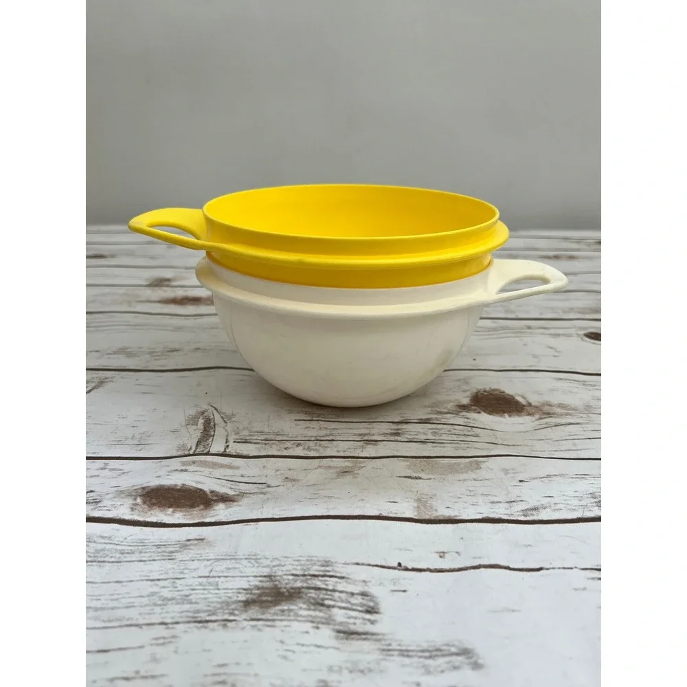 Vintage Tupperware‎ Mixing Bowls Cream 6 Set of 2